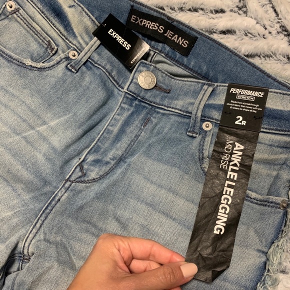 Jeans - Picture 3 of 3